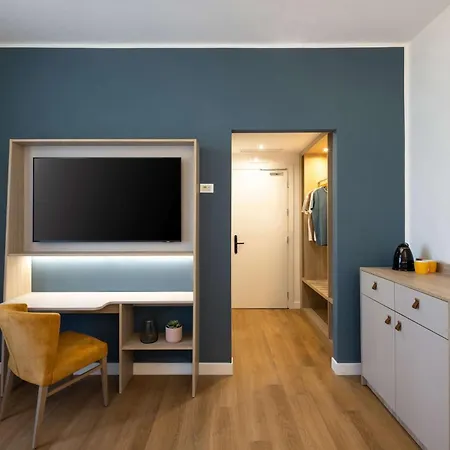 Hotel Hampton By Hilton Rome North Fiano 4*